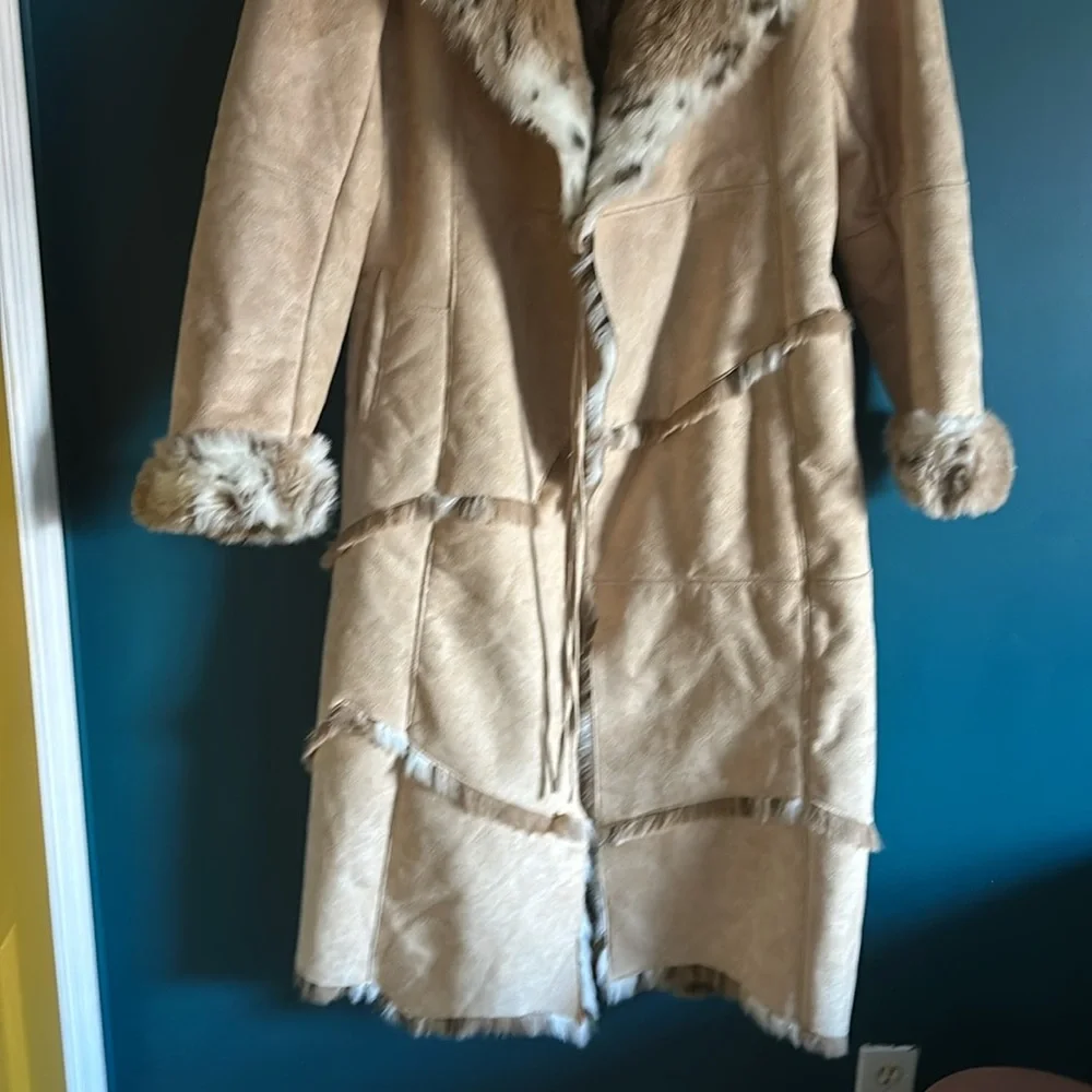 Scandinavian Faux Fur Animal Print Maxi Winter Coat - Picture 6 of 8